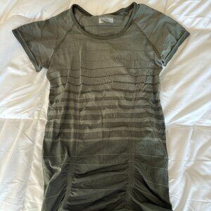 Athleta Short Sleeve Green Workout Top